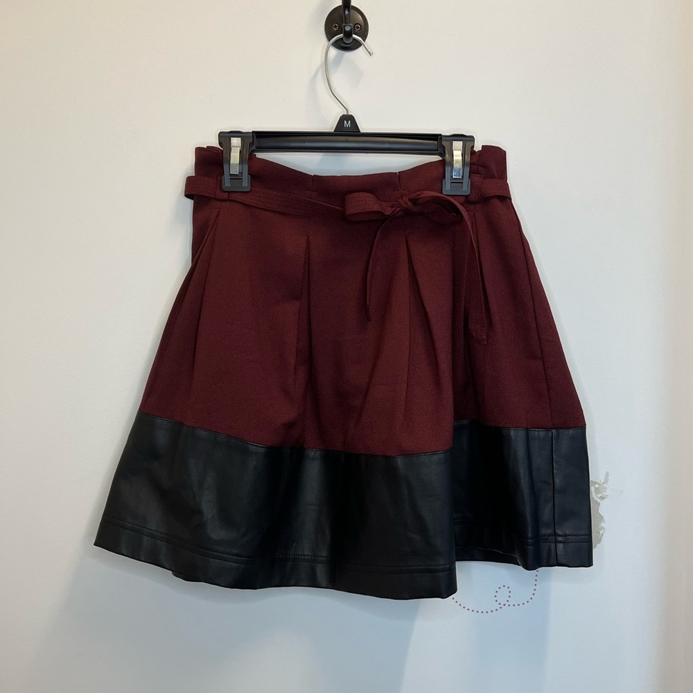 Very J Skirt with a Leather Trim that’s New with Tags. SM